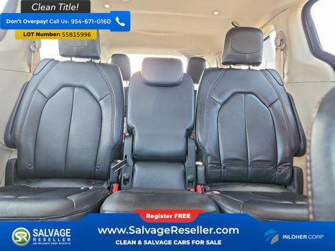 Used 2018 Chrysler Pacifica Touring-L Plus w/ Tire & Wheel Group FWD image 13