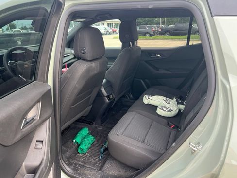 Used 2026 Chevrolet Equinox LT FWD image 6