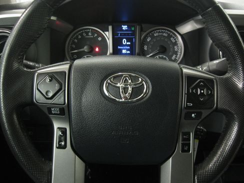 Used 2020 Toyota Tacoma SR5 image 14