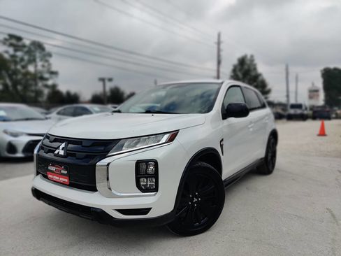 Used 2021 Mitsubishi Outlander Sport LE image 2