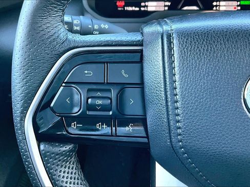 Used 2022 Toyota Tundra Limited image 22