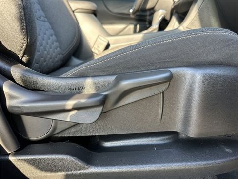 Used 2020 Chevrolet Equinox LT image 28