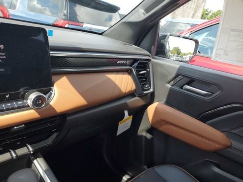 New 2026 GMC Canyon AT4 AWD/4WD image 26