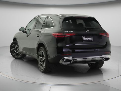 New 2027 Mercedes-Benz GLC 300 image 2