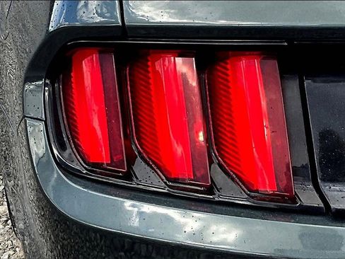 Used 2016 Ford Mustang Premium image 24