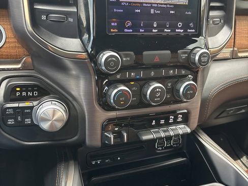 Used 2019 RAM 1500 Limited w/ Trailer Tow Group AWD/4WD image 11