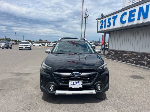 Used 2023 Subaru Outback Touring XT AWD/4WD image 2