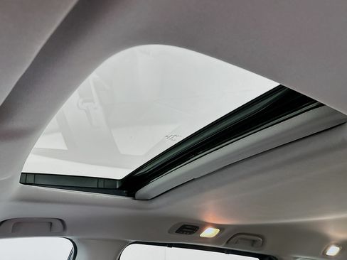 Used 2022 Honda Odyssey EX-L image 25