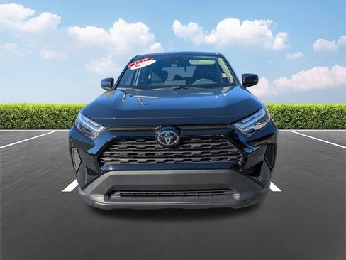 Used 2025 Toyota RAV4 LE image 10