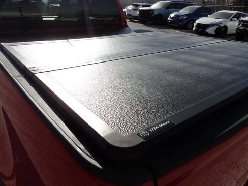 Used 2015 Chevrolet Colorado LT w/ LT Convenience Package image 8