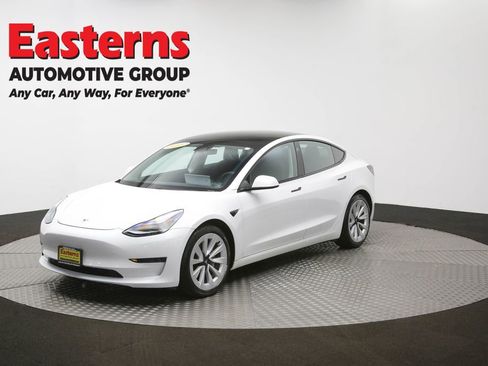 Used 2021 Tesla Model 3 Standard Range Plus RWD image 50