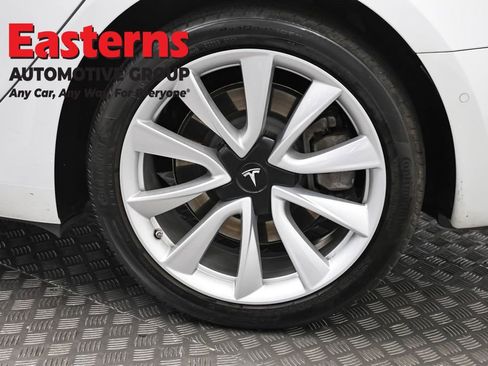 Used 2020 Tesla Model 3 Standard Range Plus RWD image 27