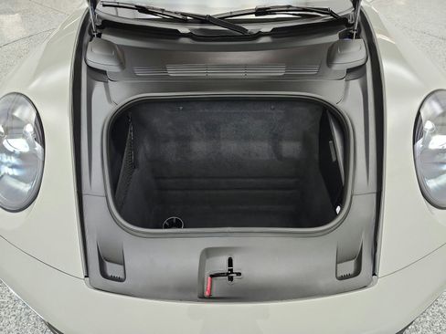 Used 2022 Porsche 911 Carrera GTS RWD image 16