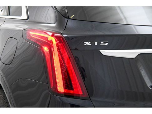 Certified 2021 Cadillac XT5 Premium Luxury image 24