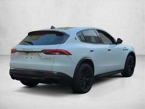 Used 2025 Maserati Grecale Modena AWD/4WD image 4