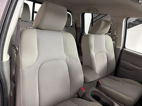 Used 2019 Nissan Frontier SV AWD/4WD image 20
