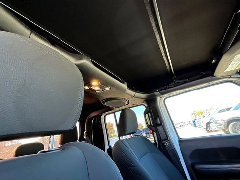 Used 2020 Jeep Gladiator Sport w/ Quick Order Package 24S image 19