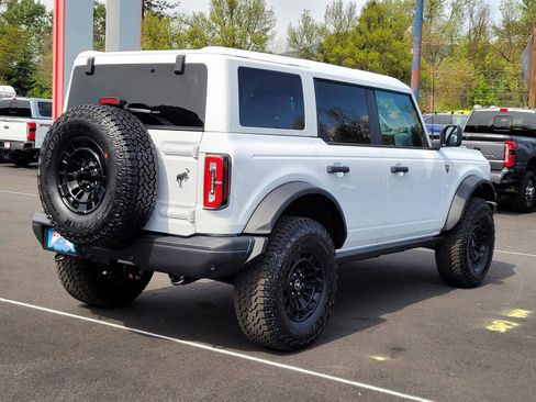 New 2026 Ford Bronco Badlands image 5