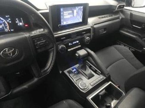 Used 2024 Toyota Tacoma SR5 RWD image 17