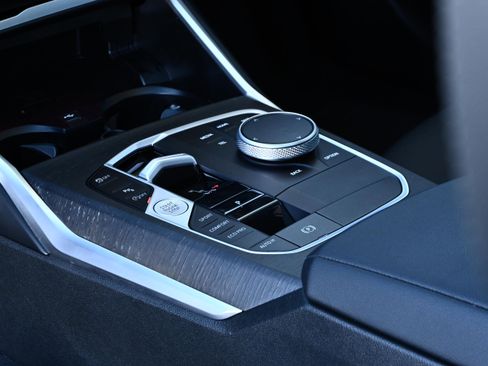 Certified 2024 BMW 330i Sedan w/ Convenience Package image 23