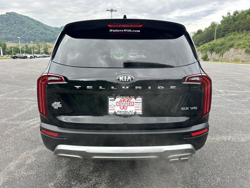 Used 2021 Kia Telluride EX w/ EX Premium Package FWD image 3