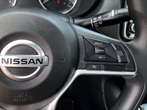 Used 2020 Nissan Versa S FWD image 24