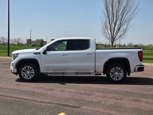 Used 2022 GMC Sierra 1500 Denali AWD/4WD image 7
