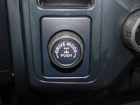 Used 2025 Ford F150 XL RWD image 29