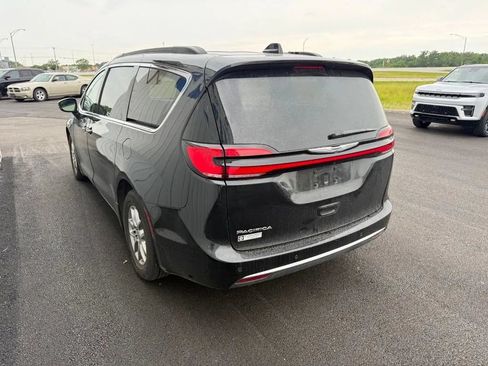 Used 2021 Chrysler Pacifica Touring w/ Cold Weather Group FWD image 6