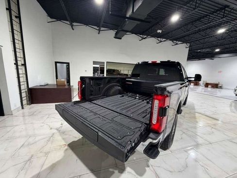 Used 2023 Ford F250 Lariat w/ Lariat Ultimate Package image 9