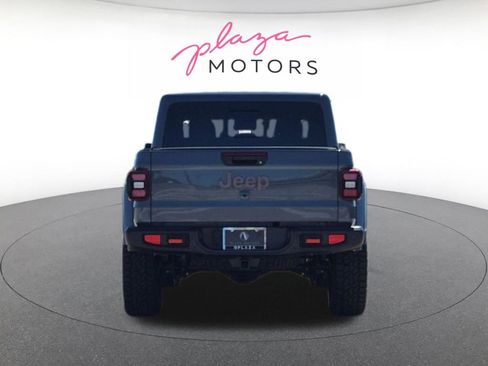 Used 2025 Jeep Gladiator Mojave AWD/4WD image 6