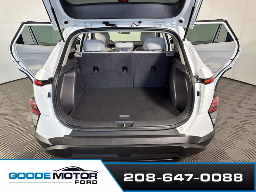 Used 2025 Hyundai Kona SEL AWD/4WD image 21