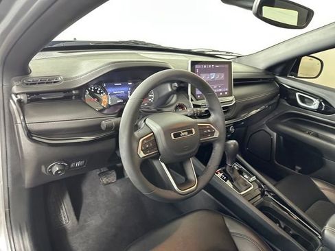 Used 2022 Jeep Compass Altitude image 13