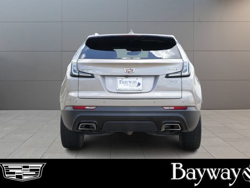 Certified 2023 Cadillac XT4 Sport FWD image 7