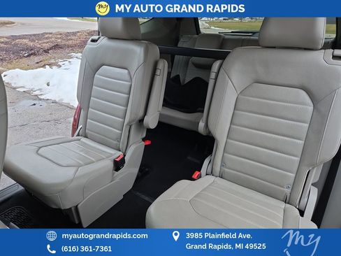 Used 2019 Volkswagen Atlas SEL Premium image 37