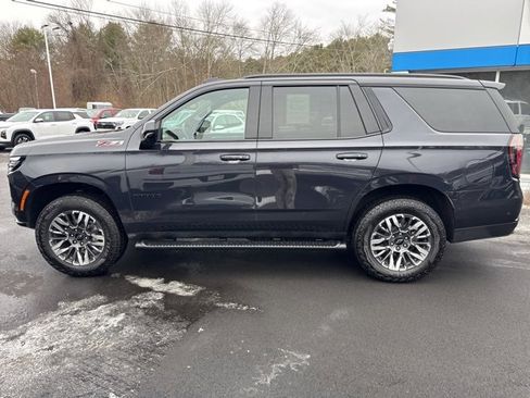 Used 2025 Chevrolet Tahoe Z71 image 2