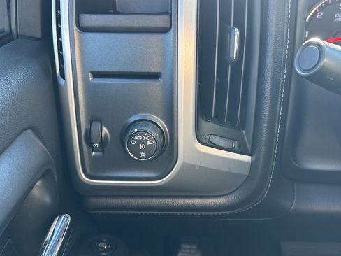 Used 2014 GMC Sierra 1500 SLE w/ SLE Value Package image 27