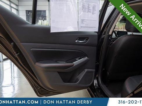 Used 2025 Nissan Altima 2.5 SR FWD image 15