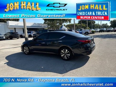 Used 2019 Nissan Altima 2.5 SV FWD image 6