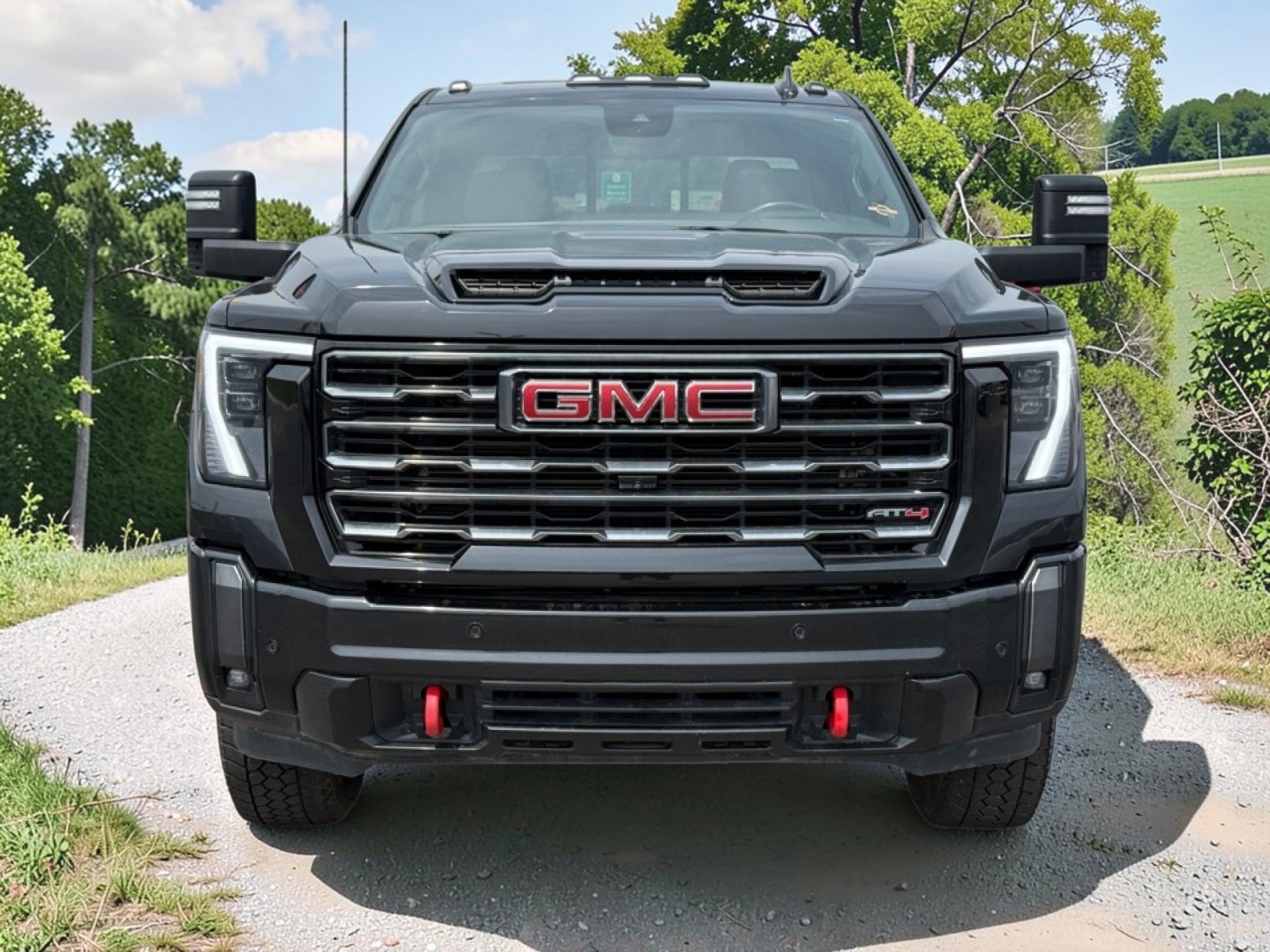 Used 2024 GMC Sierra 2500 AT4 w/ AT4 Premium Plus Package AWD/4WD image 3