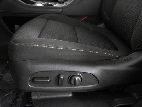 Certified 2023 GMC Acadia SLE w/ Driver Convenience Package image 20