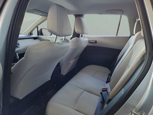 Certified 2025 Toyota Corolla Cross L image 10