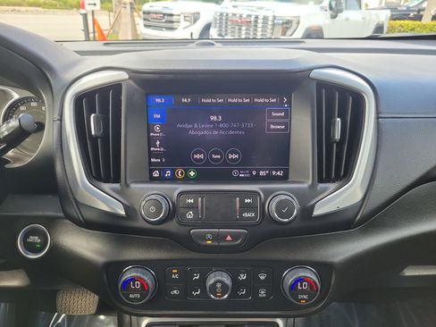 Used 2024 GMC Terrain SLT FWD image 22