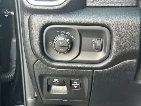 Used 2020 RAM 1500 Big Horn AWD/4WD image 31