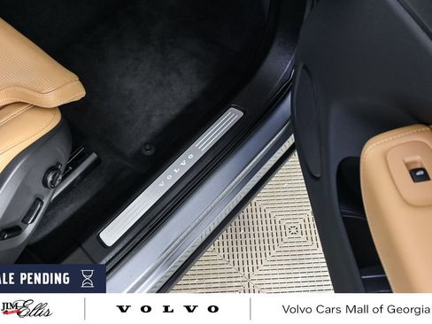 Used 2018 Volvo XC60 T6 Inscription w/ Luxury Seat Package image 27