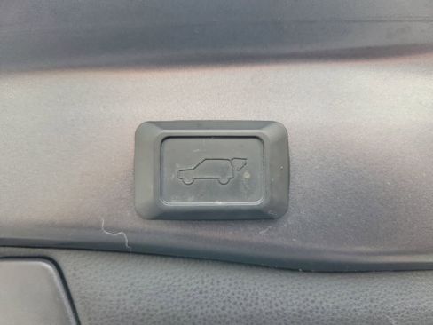 Used 2023 Toyota RAV4 XLE Premium AWD/4WD image 14