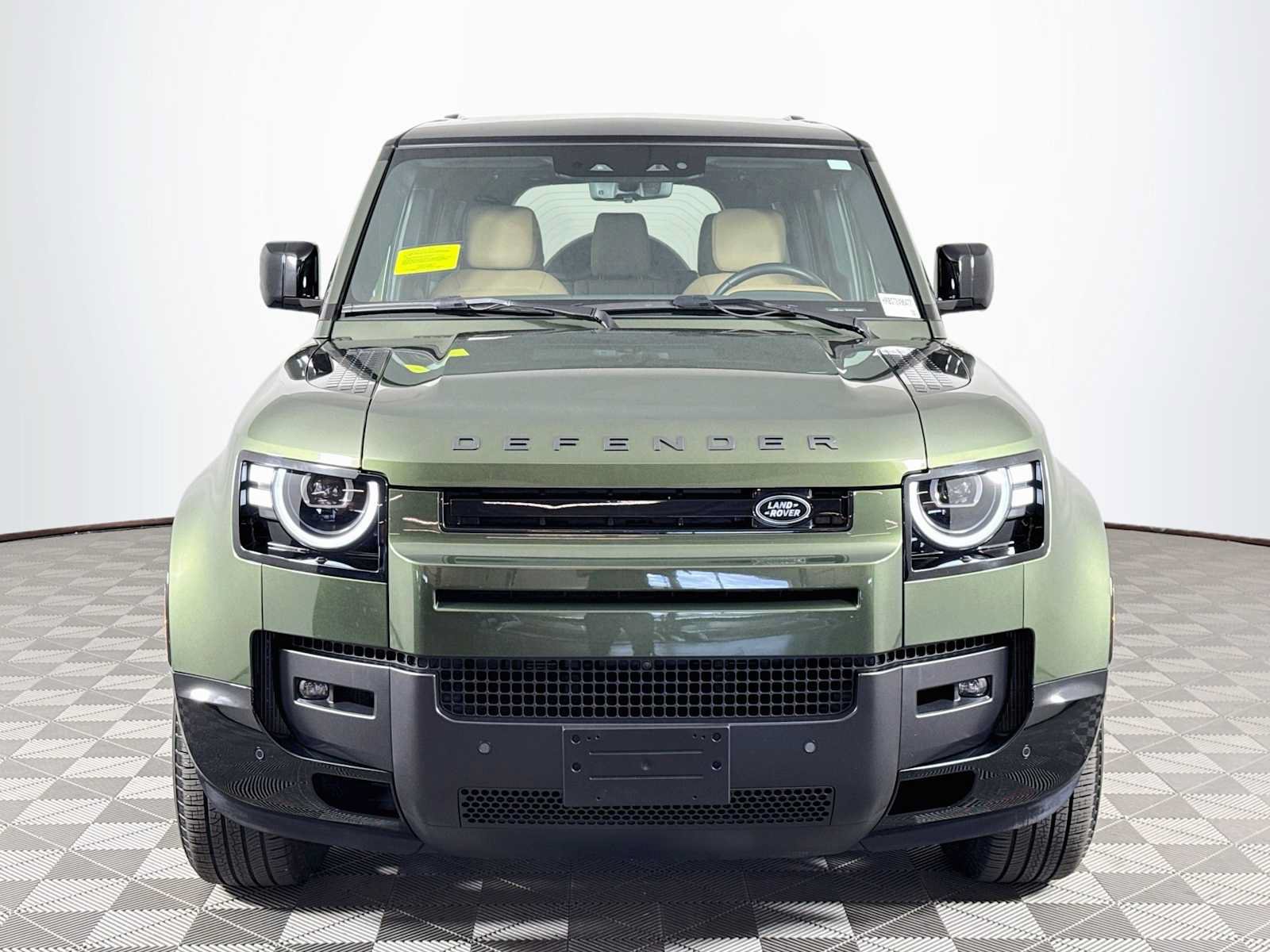 Used 2026 Land Rover Defender 130 X-Dynamic SE AWD/4WD image 2
