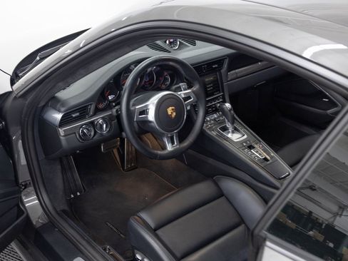 Certified 2014 Porsche 911 Turbo S image 4
