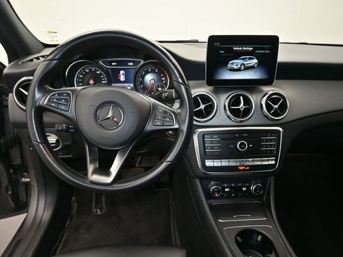 Used 2020 Mercedes-Benz GLA 250 4MATIC image 16