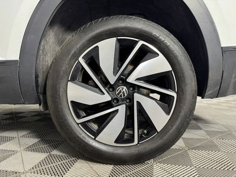 Used 2024 Volkswagen Atlas SE image 49